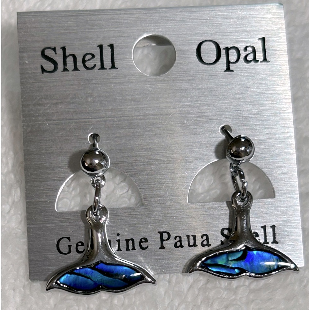 NOW ON SALE! Beautiful Whale Tail Paua Shell Earrings